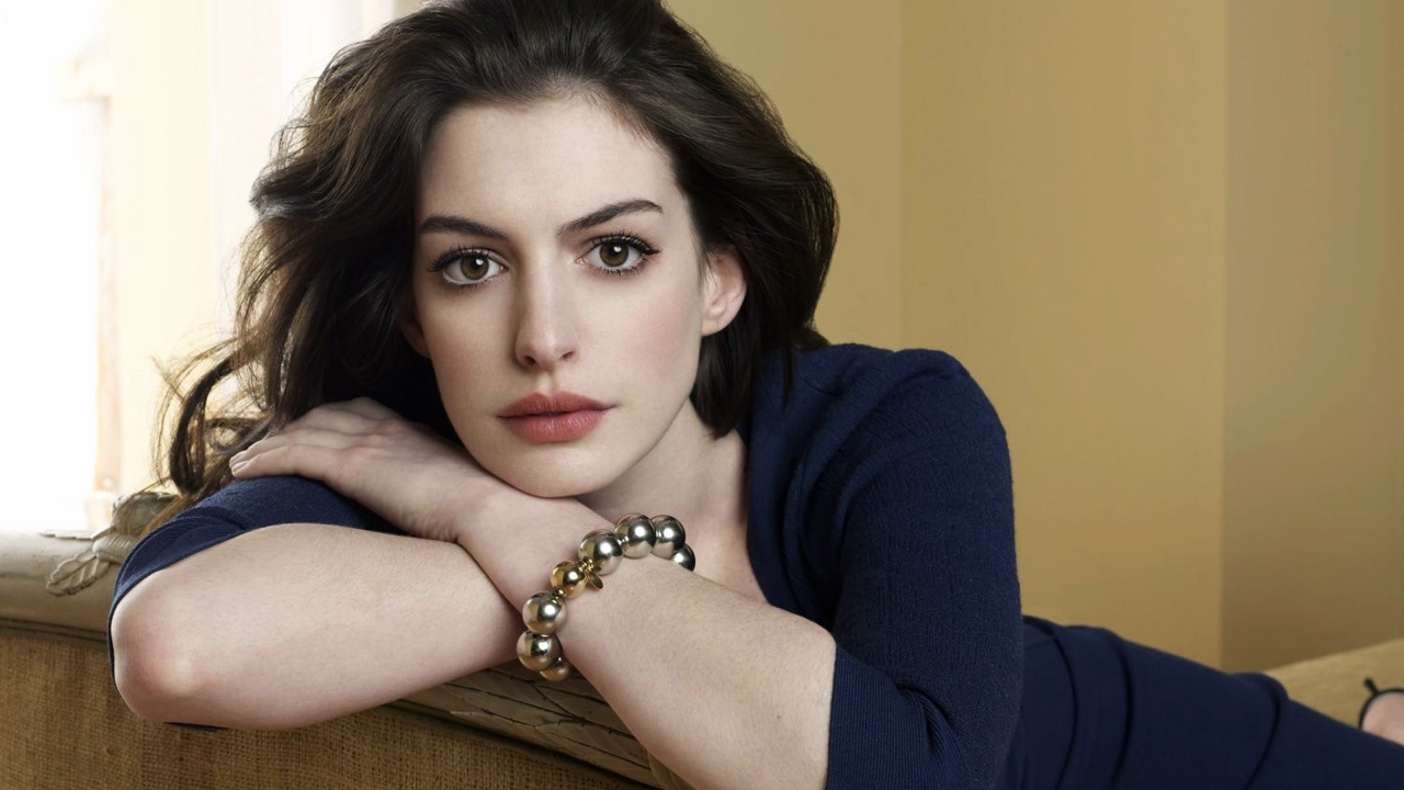 Anne Hathaway in Talks for Lead in Dee Rees’ ‘The Last Thing He Wanted’