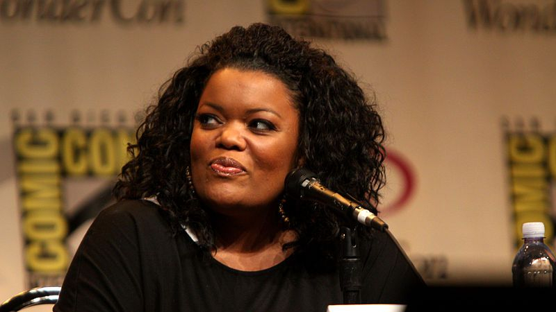 Yvette Nicole Brown To Replace Chris Hardwick as ‘Walking Dead’ Panel Moderator at SDCC