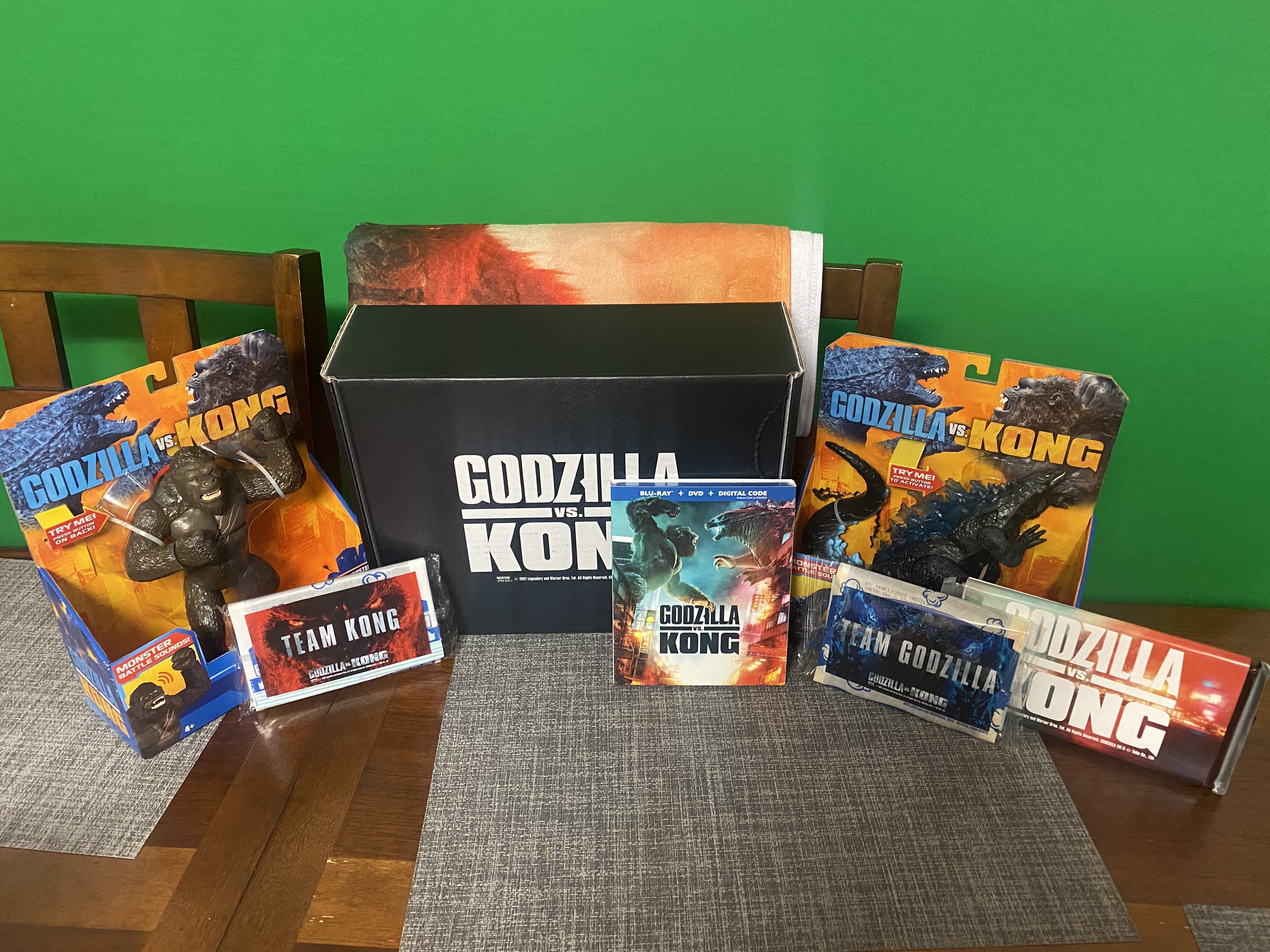 Unboxing: ‘Godzilla Vs. Kong’ Blu-ray And Promo Box